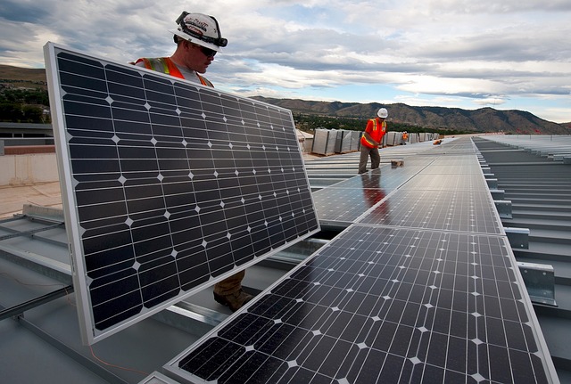 5 Reasons Businesses Should Take Advantage of Renewable Energy
